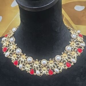 Elegant Gold and Red Floral Faux Pearl Bib Necklace